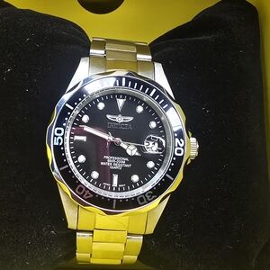 Invicta Silver and Black Dive Watch/ Stailess Steel